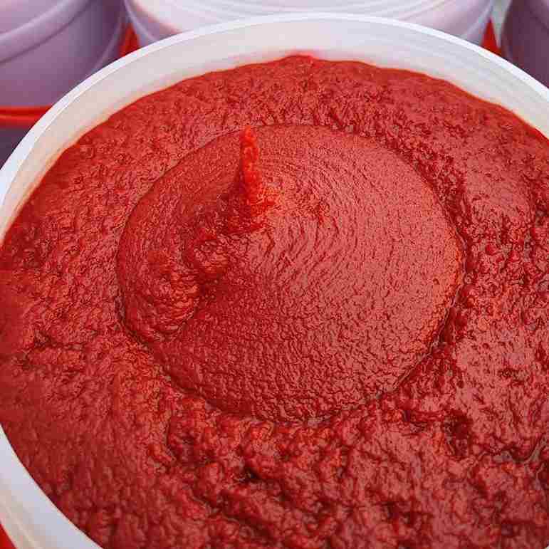 رب گوجه فرنگی عمده غلیظ و خوش رنگ مناسب مصارف غذایی